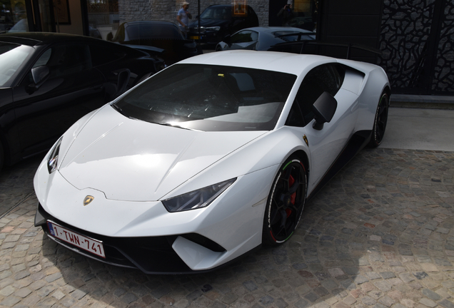 Lamborghini Huracán LP640-4 Performante