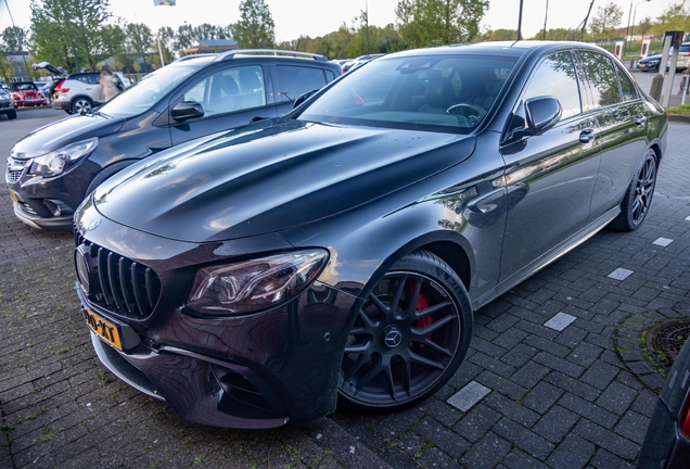 Mercedes-AMG E 63 S W213