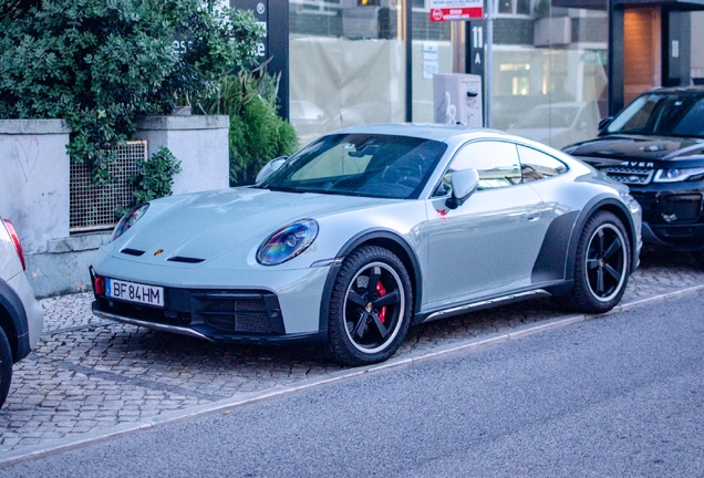 Porsche 992 Dakar