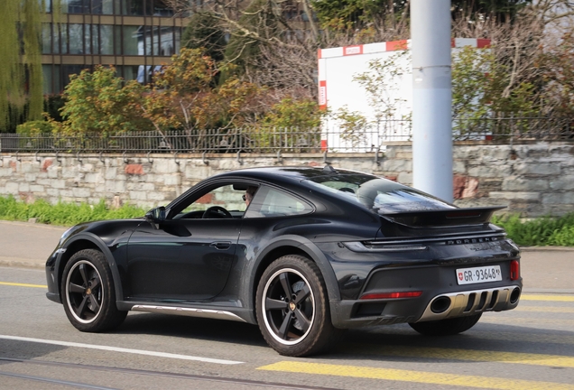 Porsche 992 Dakar