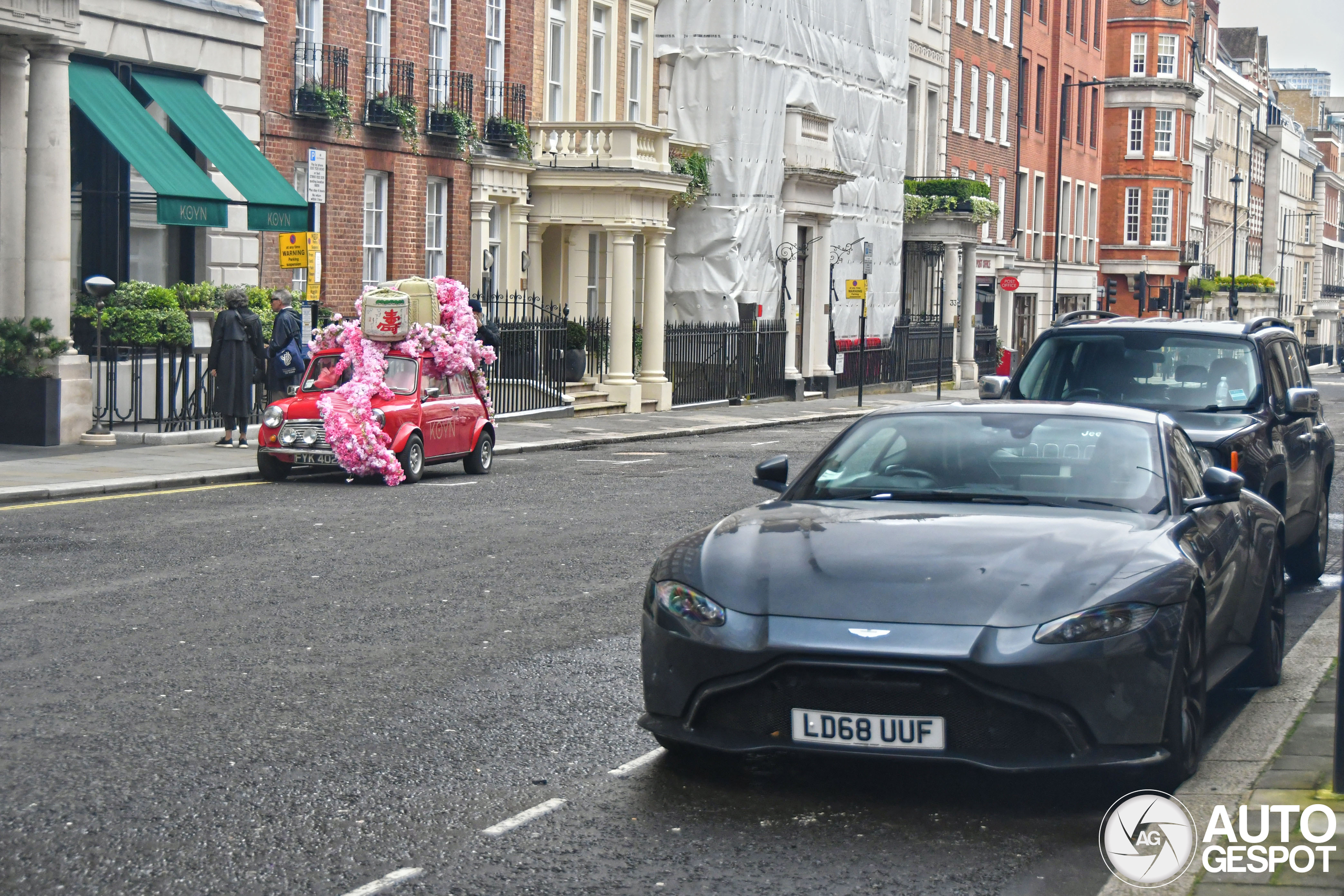 Aston Martin V8 Vantage 2018