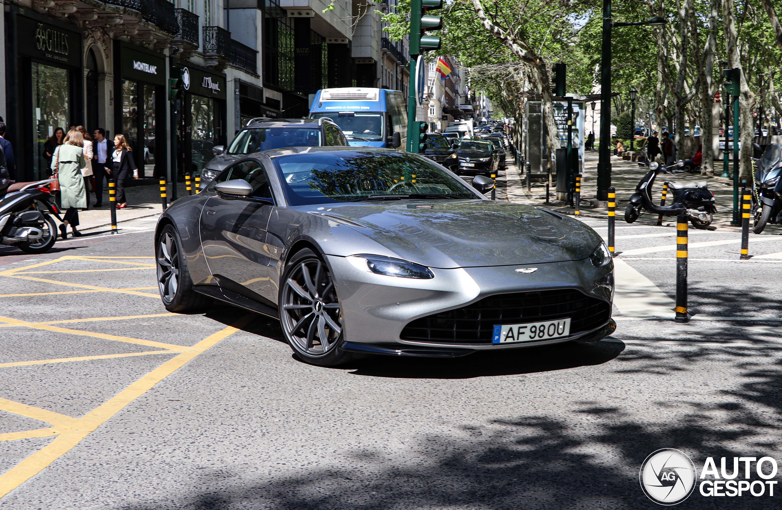 Aston Martin V8 Vantage 2018