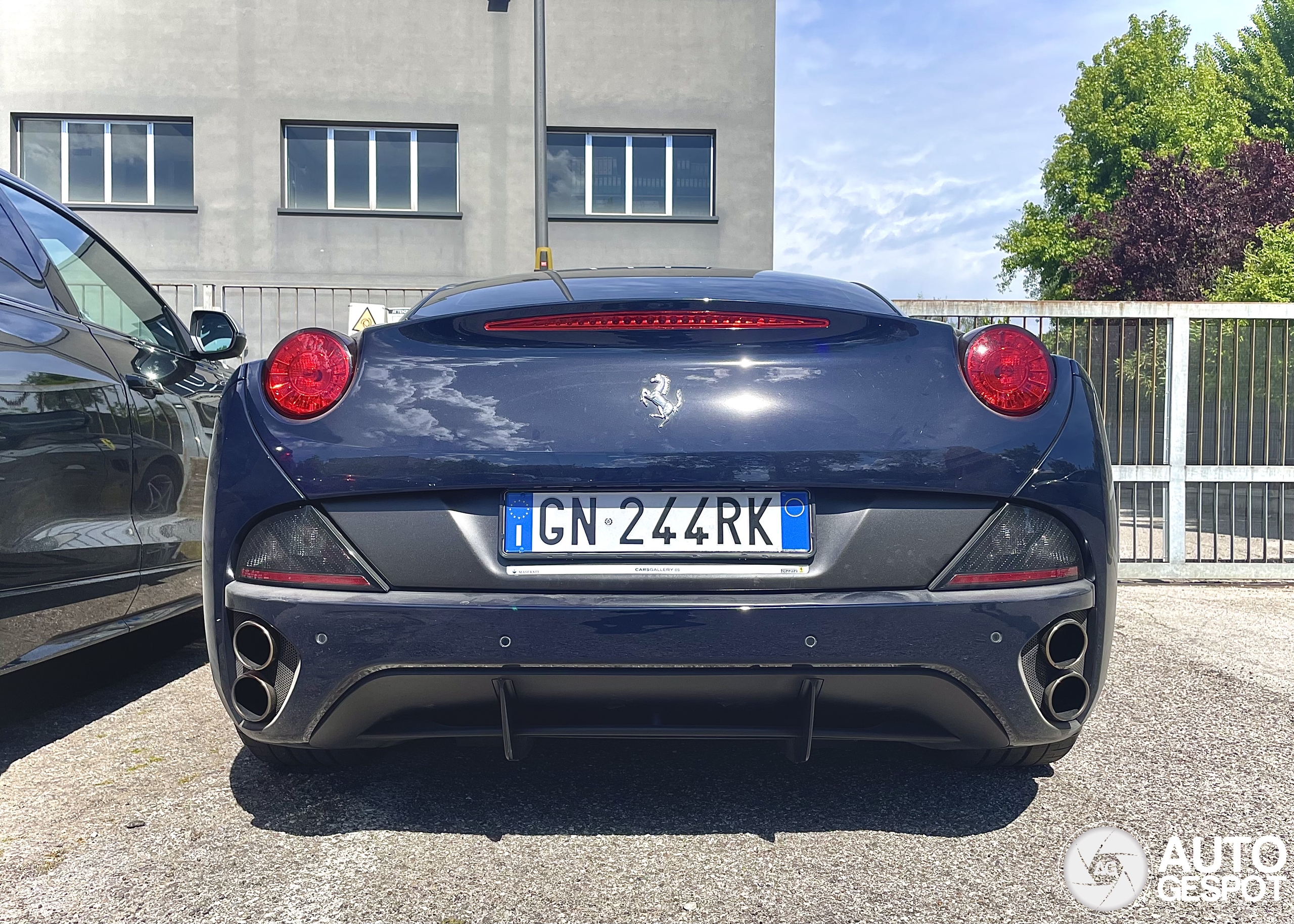 Ferrari California