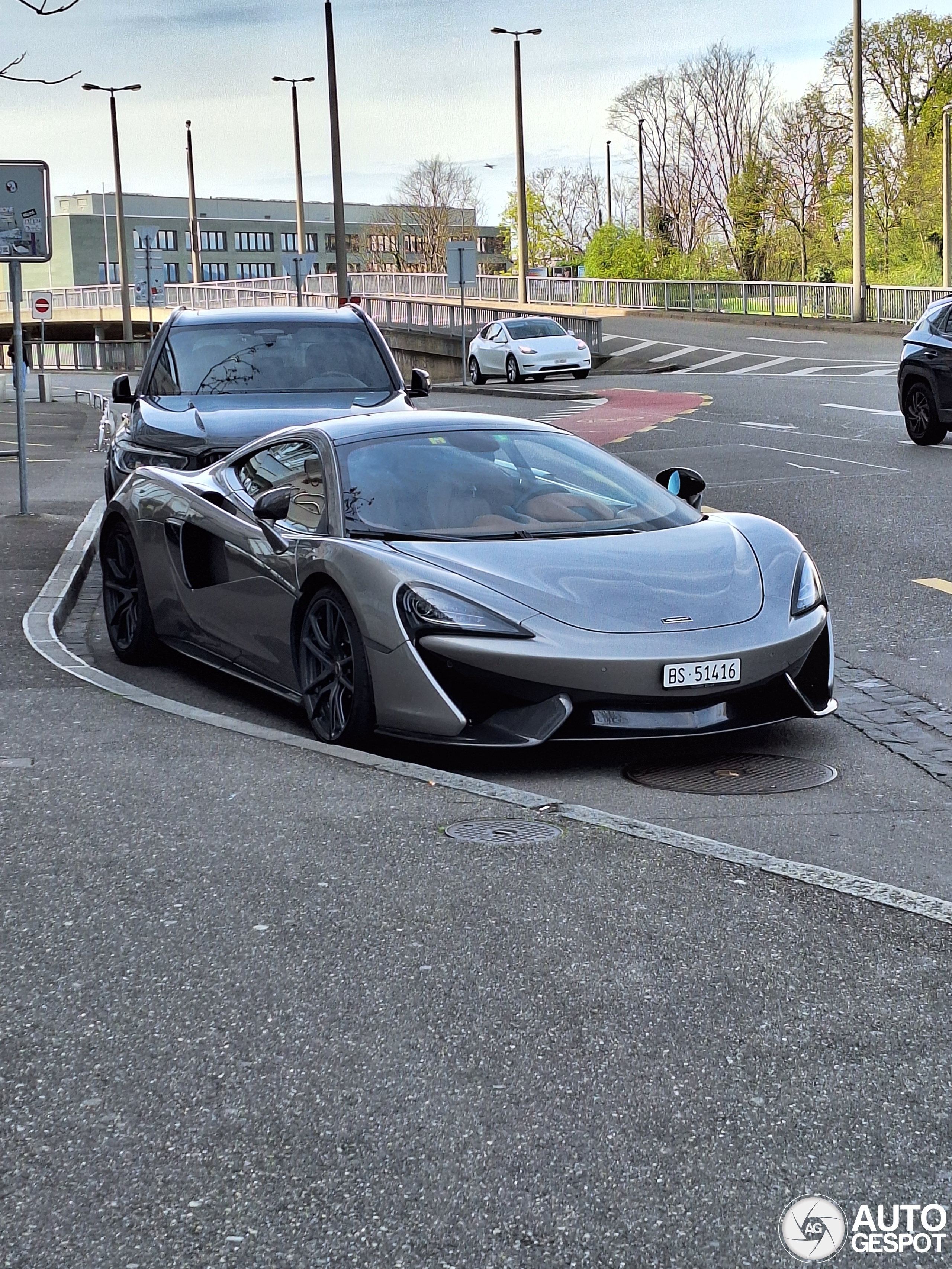 McLaren 570GT