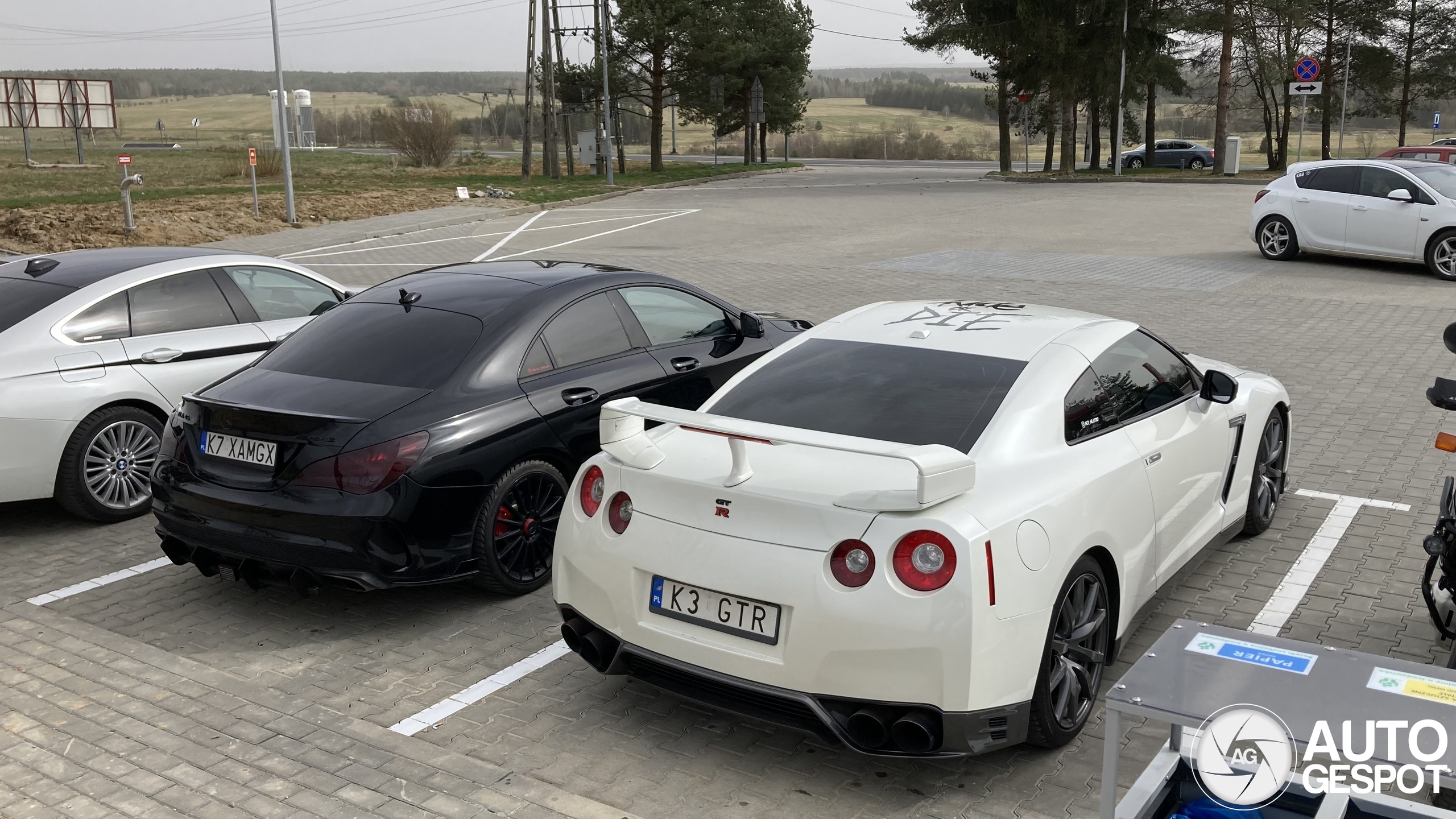 Nissan GT-R