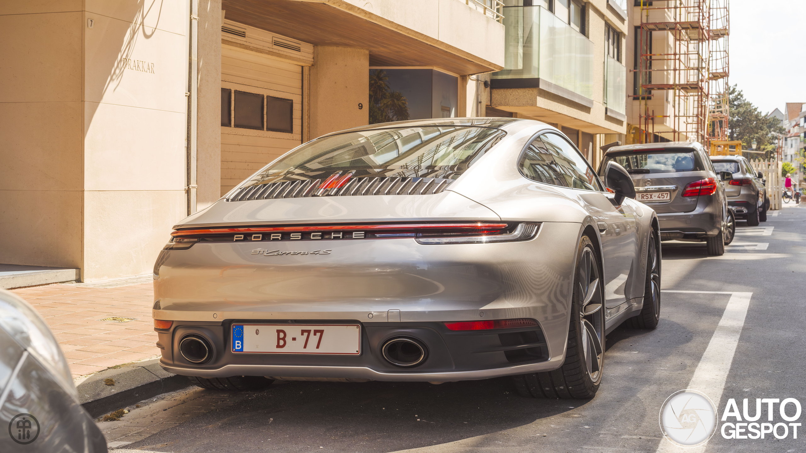 Porsche 992 Carrera 4S