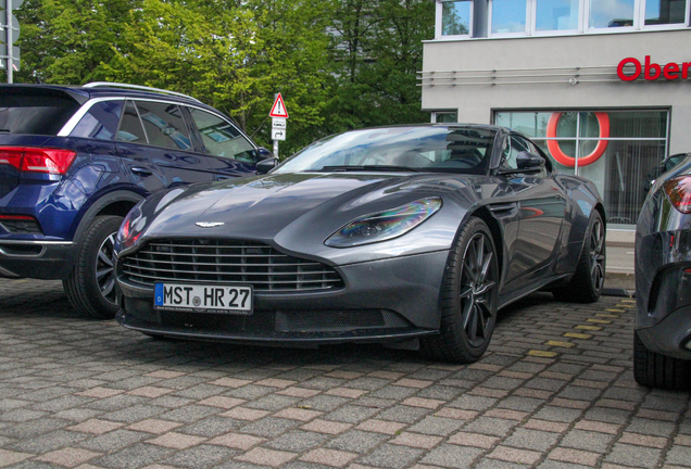 Aston Martin DB11 V8