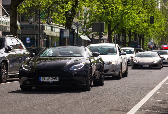 Aston Martin DB11 V8 Volante