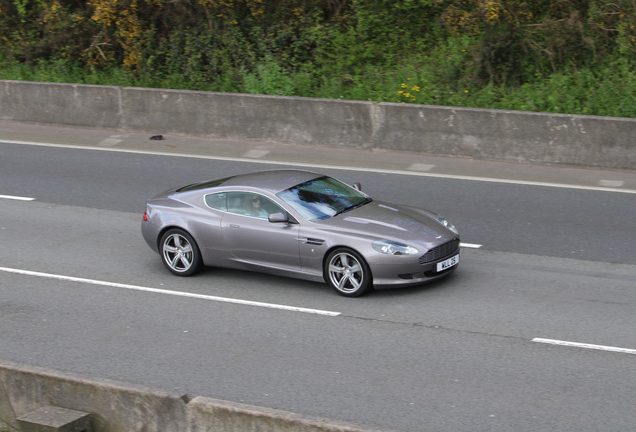 Aston Martin DB9