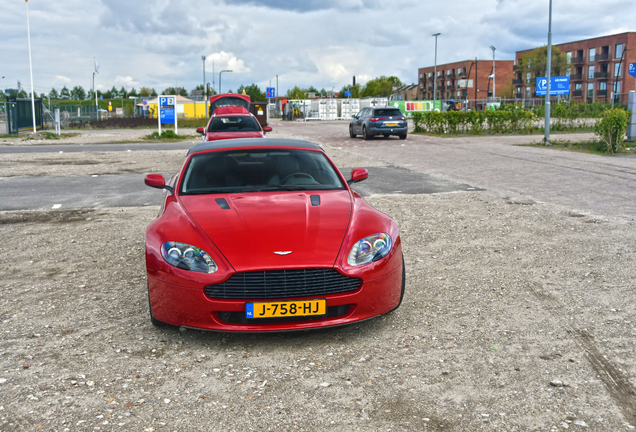 Aston Martin V8 Vantage Roadster