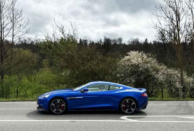 Aston Martin Vanquish S 2017