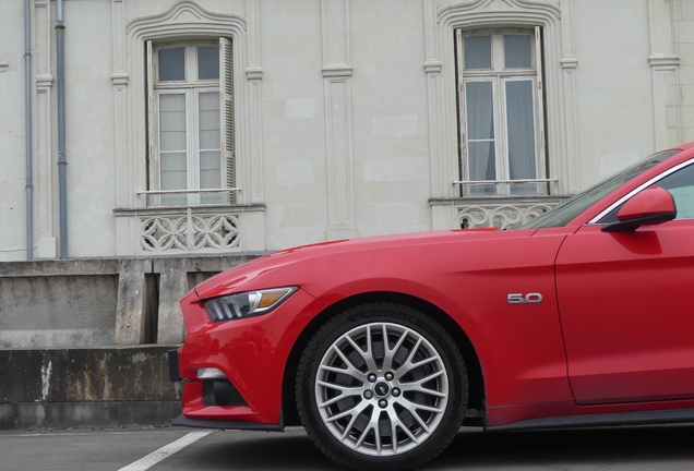 Ford Mustang GT 2015