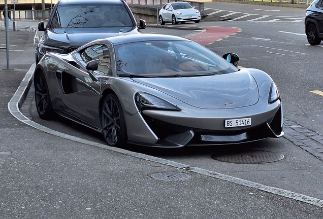 McLaren 570GT