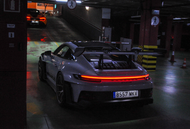 Porsche 992 GT3 RS Weissach Package