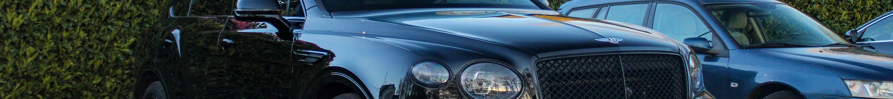 Bentley Bentayga Hybrid S