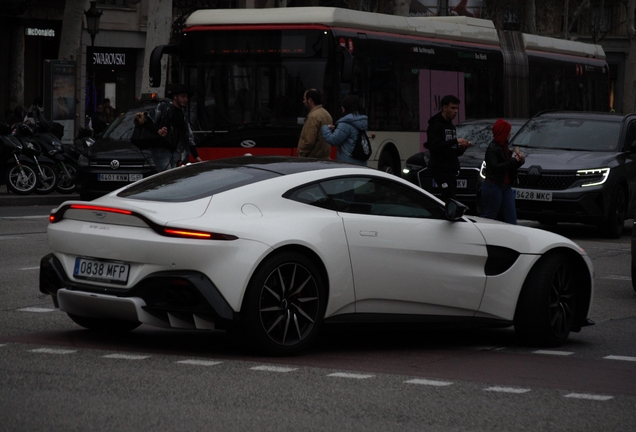 Aston Martin V8 Vantage 2018