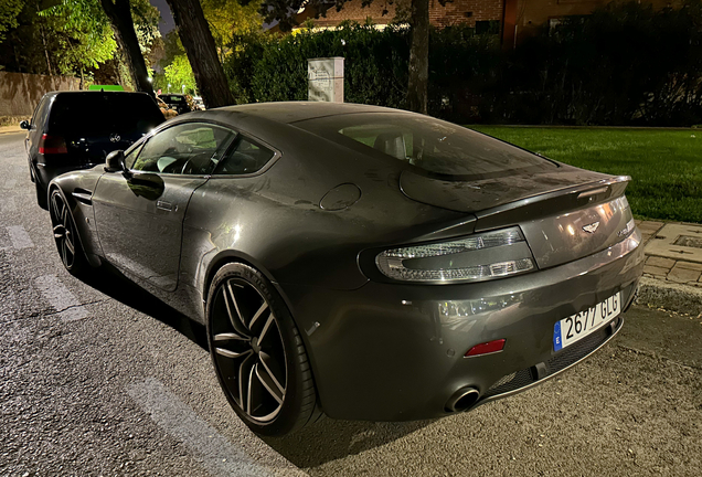 Aston Martin V8 Vantage