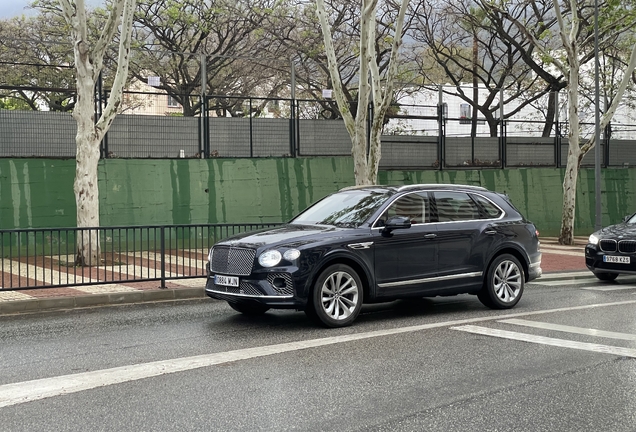 Bentley Bentayga Hybrid 2021