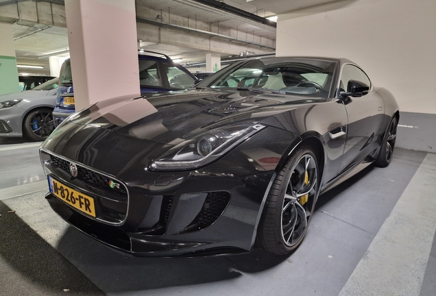 Jaguar F-TYPE R AWD Coupé