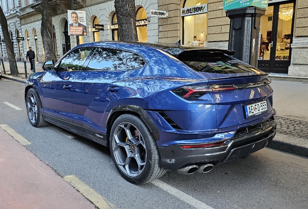 Lamborghini Urus Performante