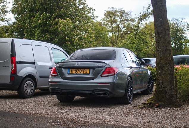 Mercedes-AMG E 63 S W213