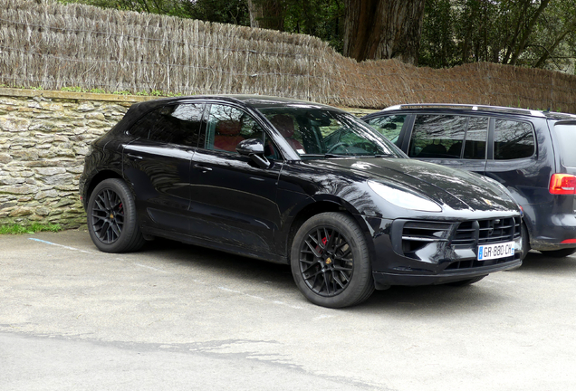 Porsche 95B Macan GTS MkII