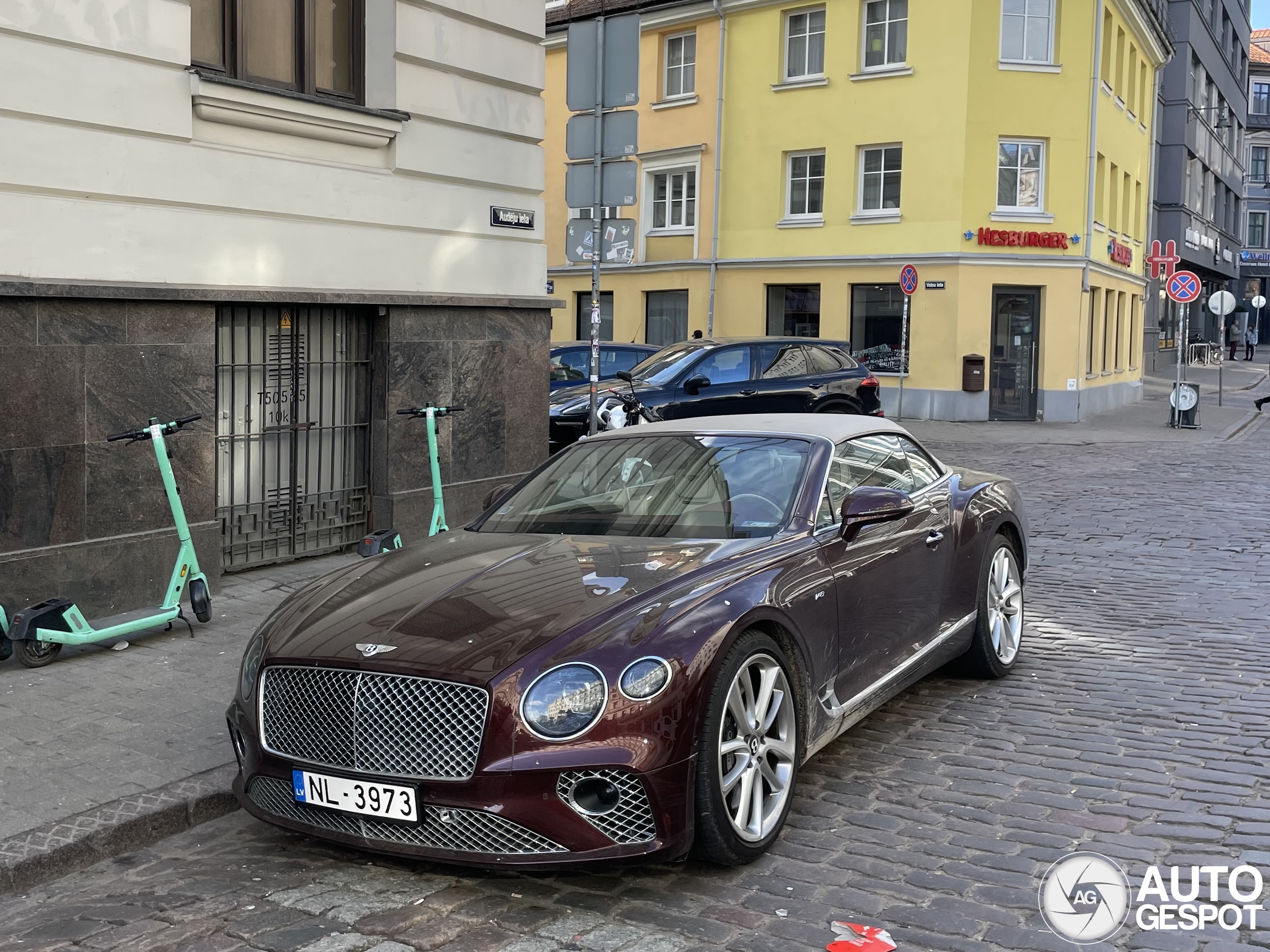 Bentley Continental GTC V8 2020