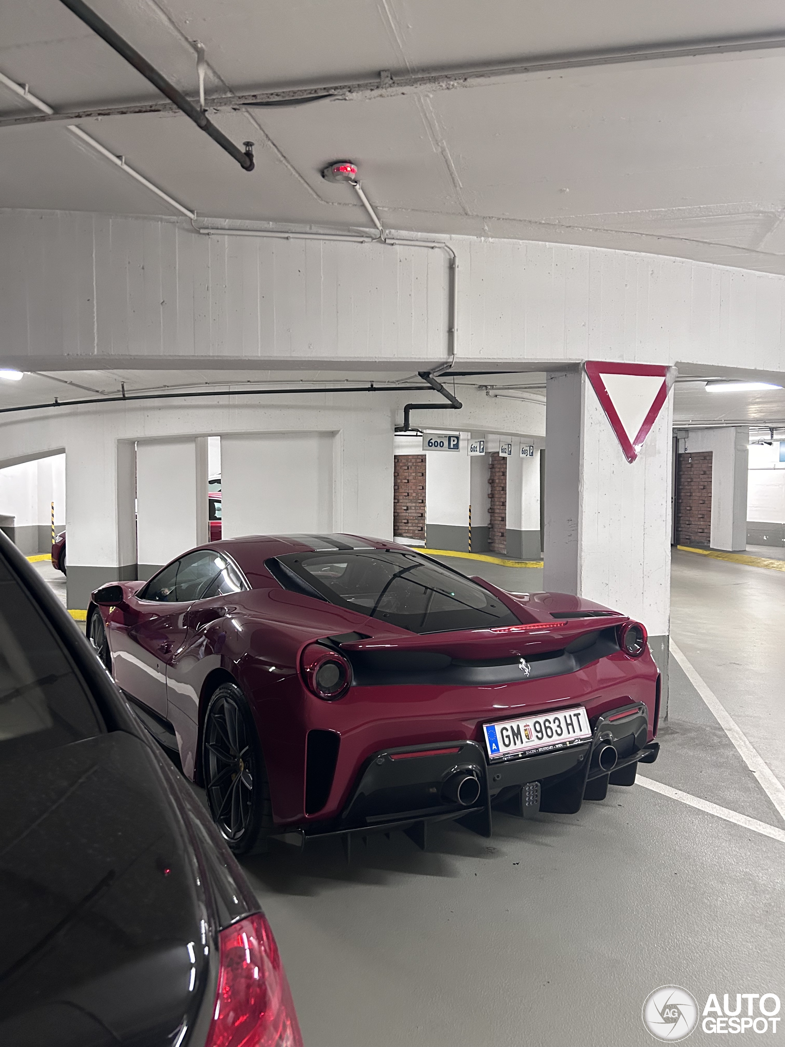 Ferrari 488 Pista