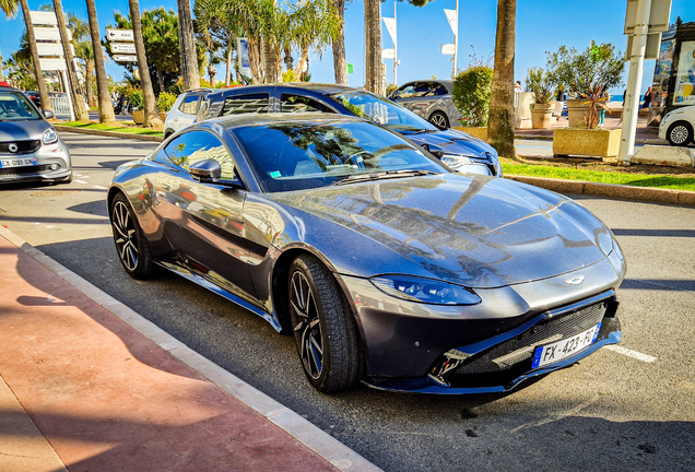 Aston Martin V8 Vantage 2018