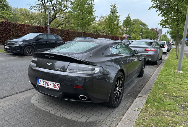 Aston Martin V8 Vantage S