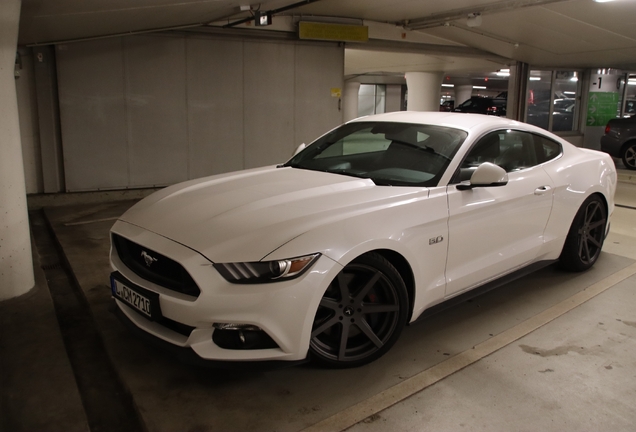 Ford Mustang GT 2015