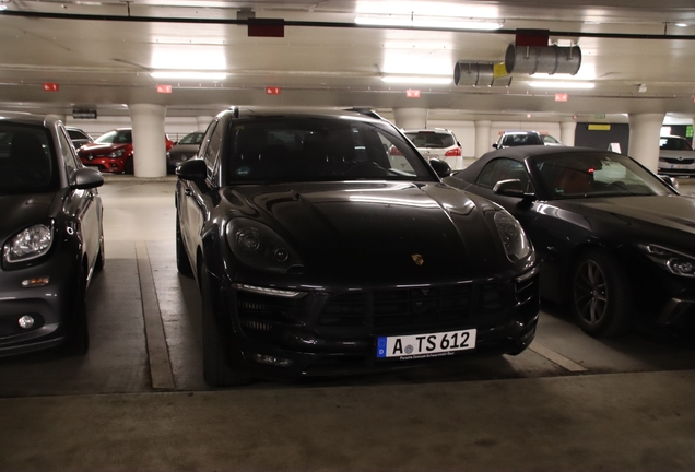 Porsche 9YA Cayenne GTS