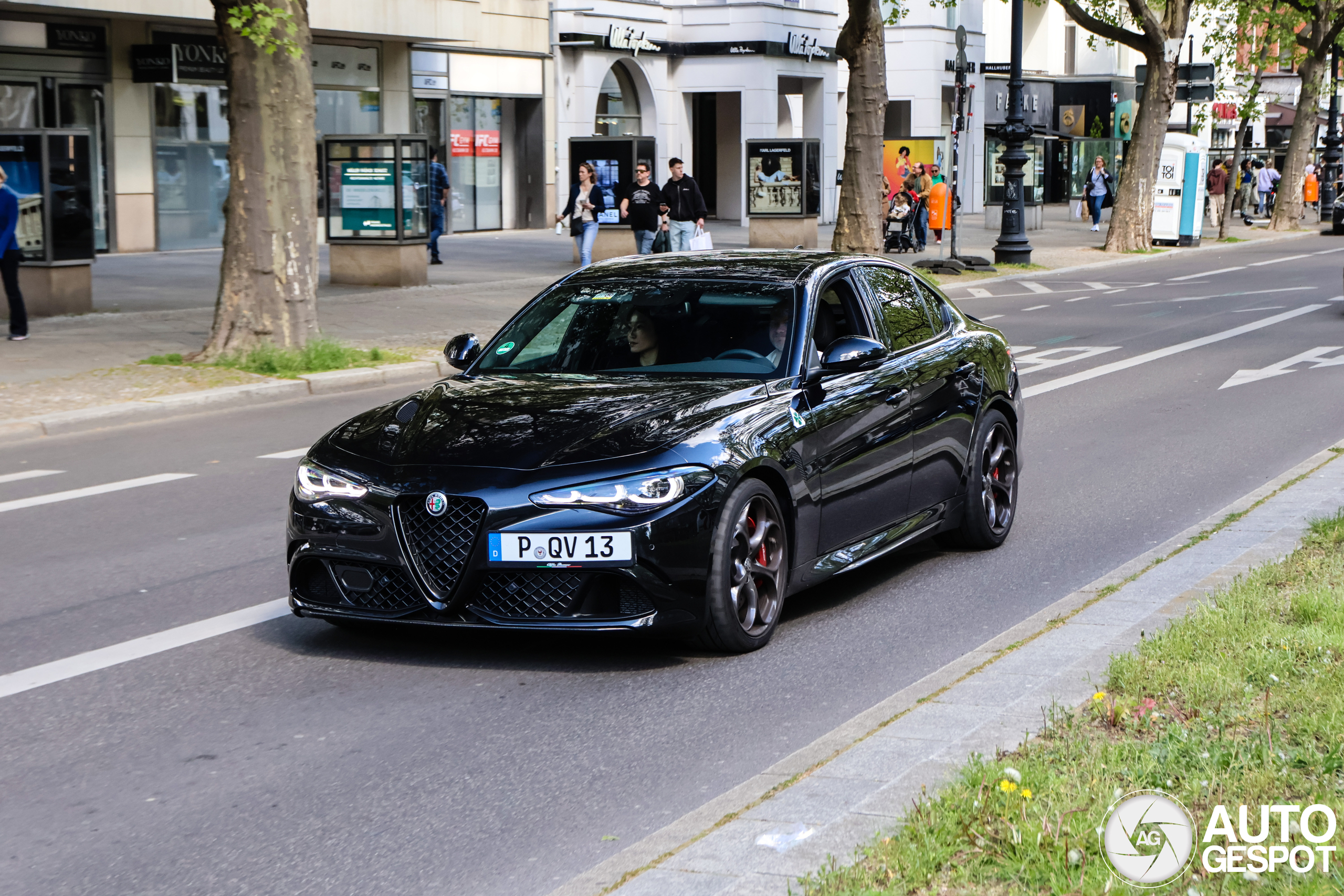 Alfa Romeo Giulia Quadrifoglio 2023