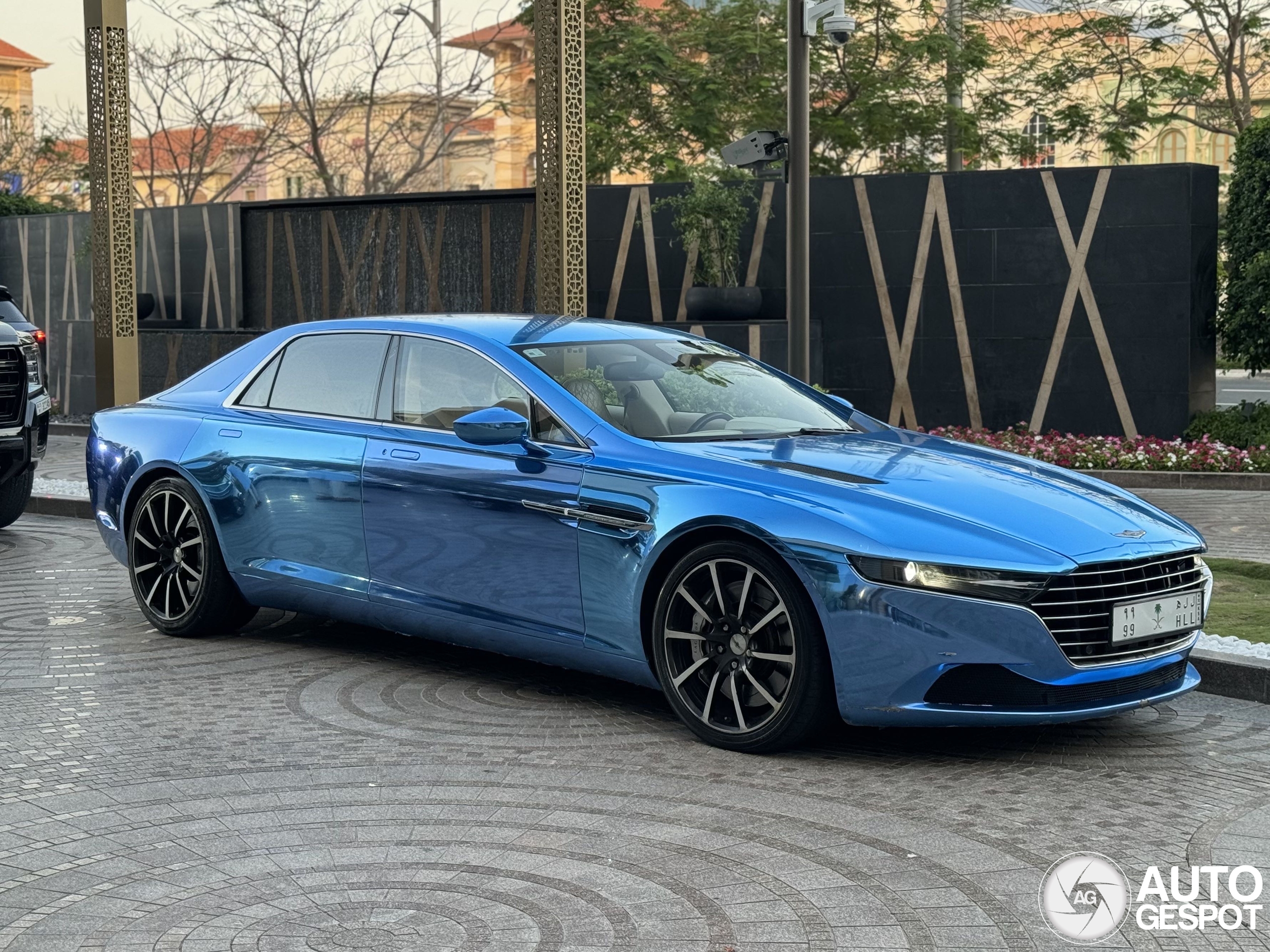 Na vijf jaar terug in het Midden-Oosten: Aston Martin Lagonda Taraf