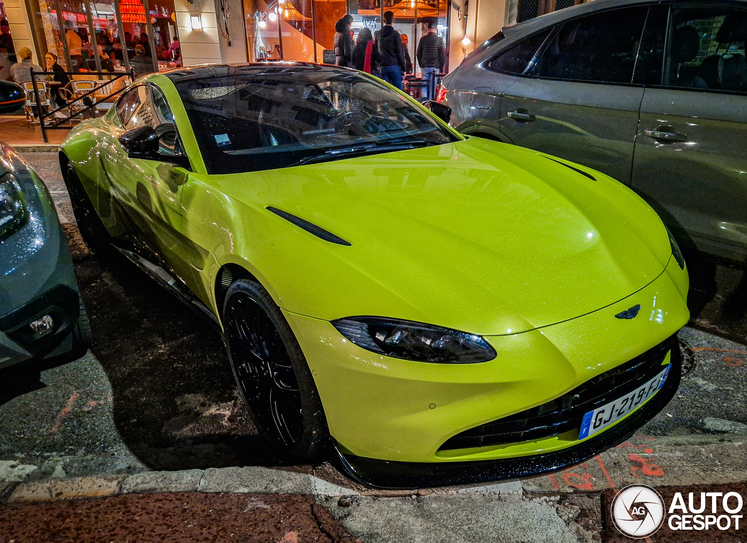 Aston Martin V8 Vantage 2018