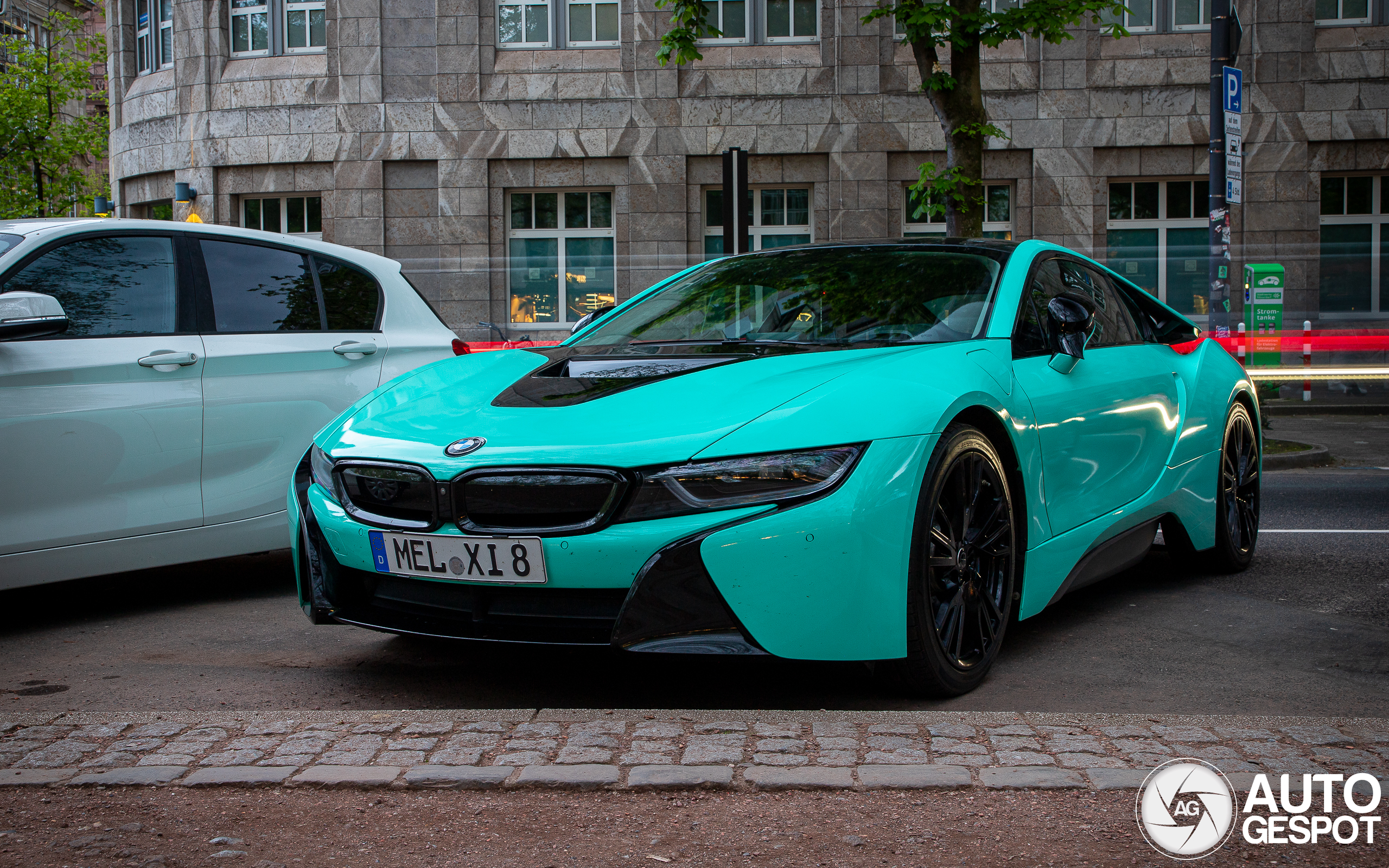 BMW i8