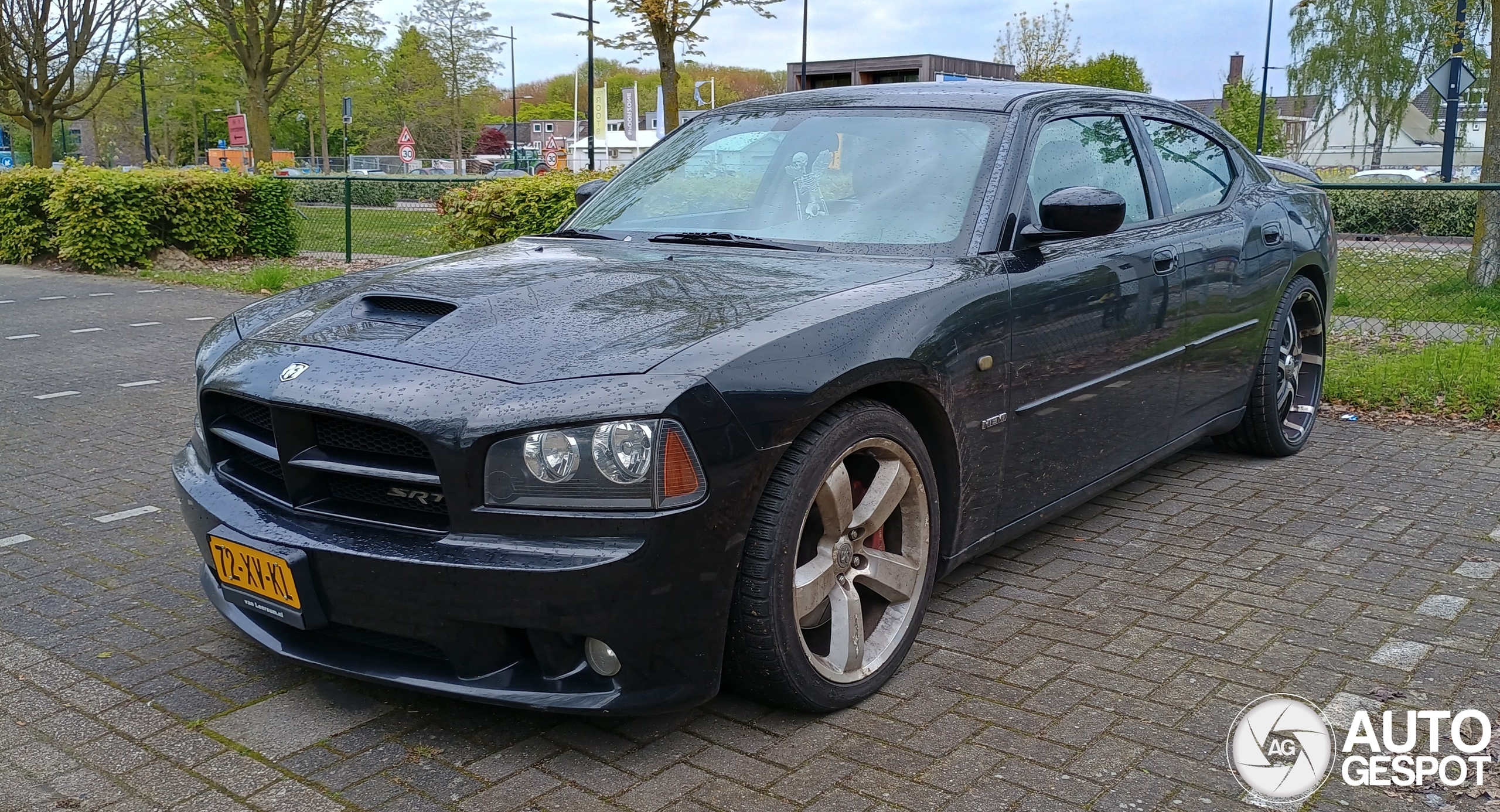 Dodge Charger SRT-8 verstopt zich in Tilburg