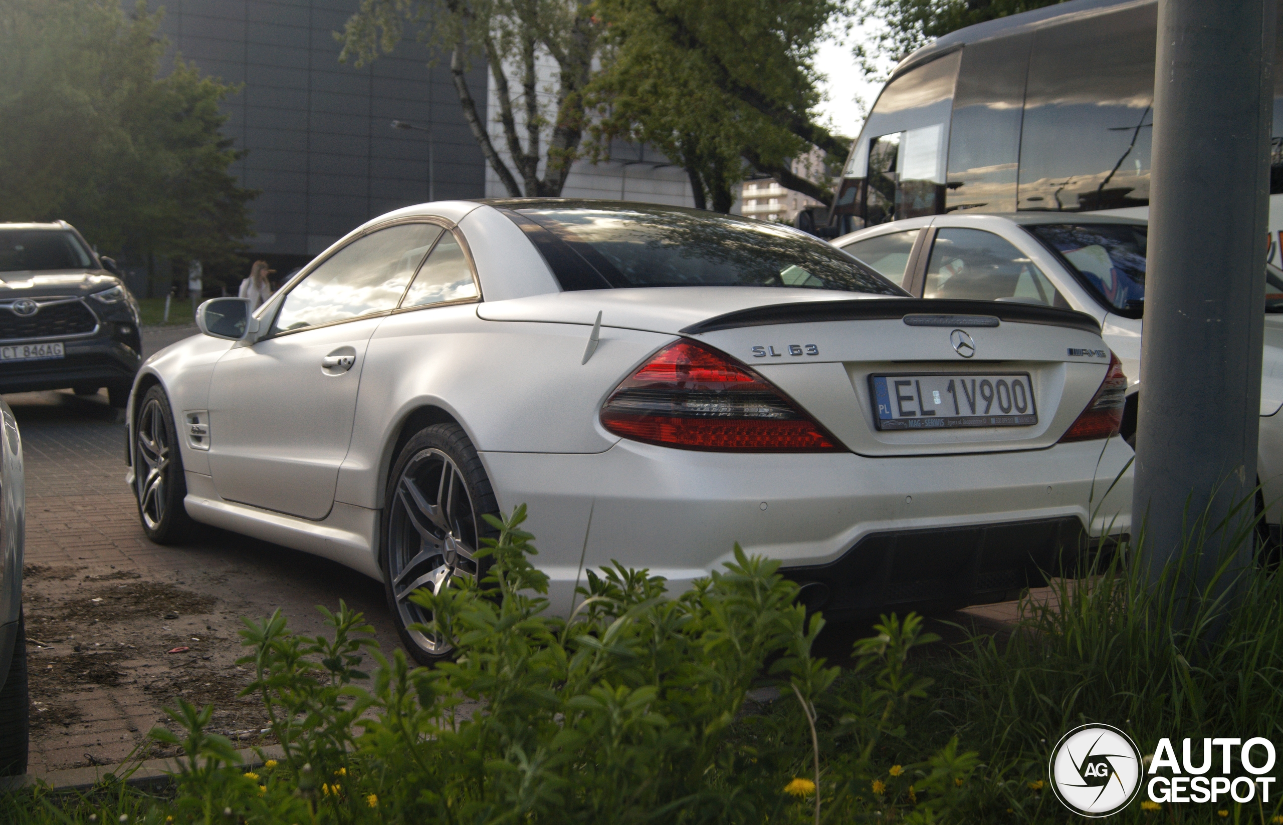 Mercedes-Benz SL 63 AMG