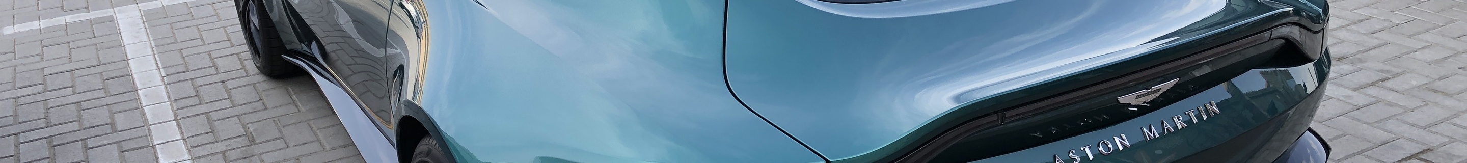 Aston Martin V8 Vantage 2018
