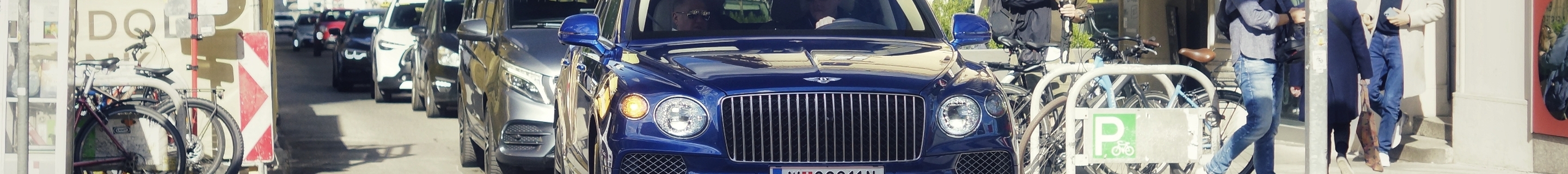 Bentley Bentayga Azure EWB