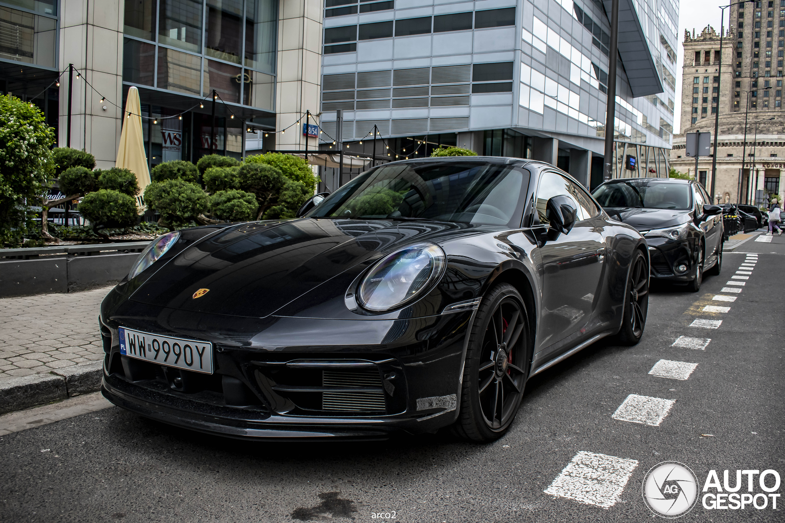 Porsche 992 Carrera 4 GTS