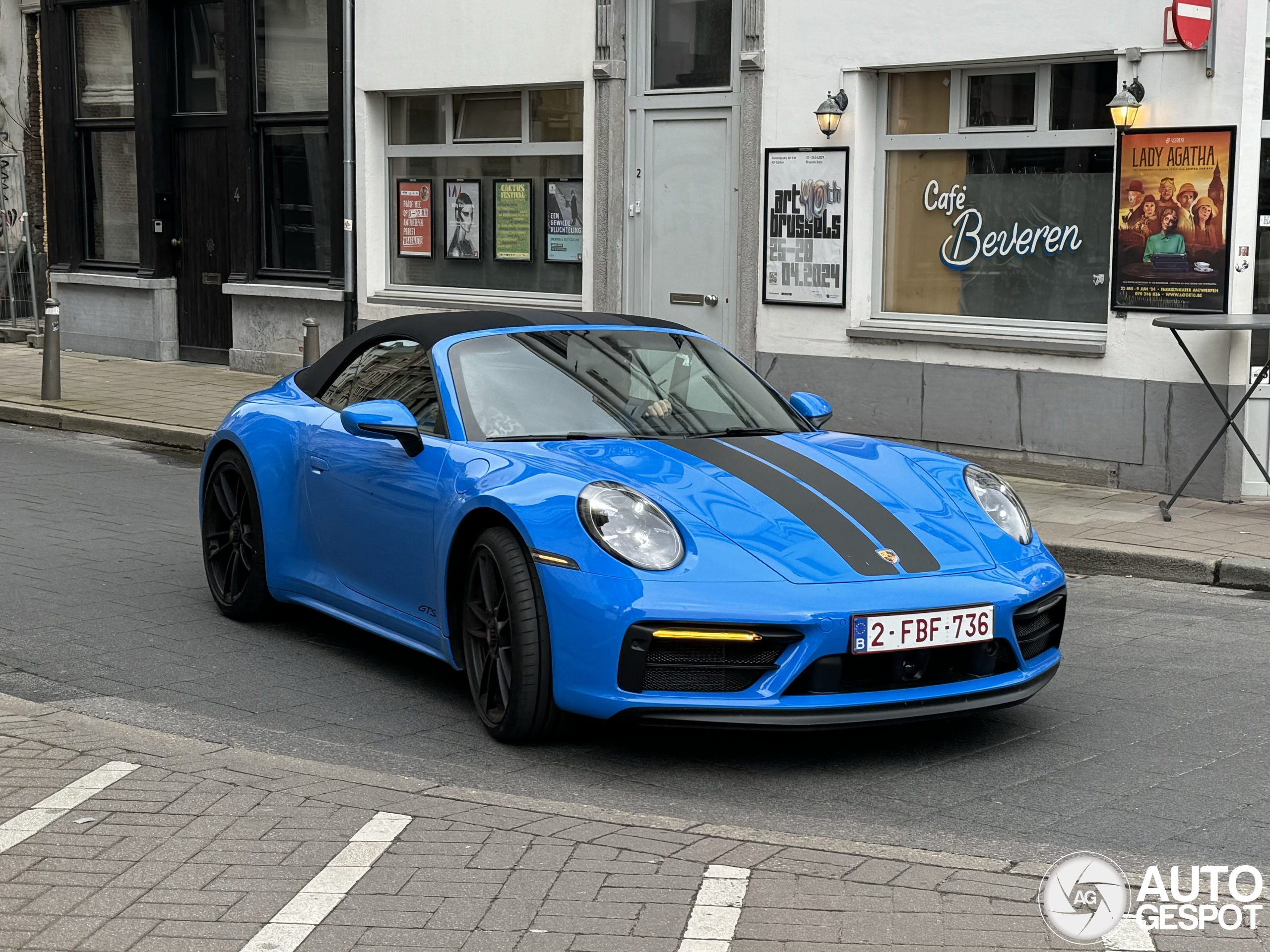 Porsche 992 Carrera 4 GTS Cabriolet