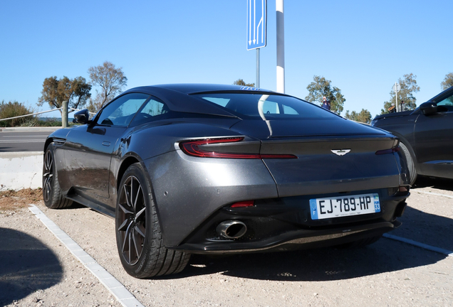 Aston Martin DB11