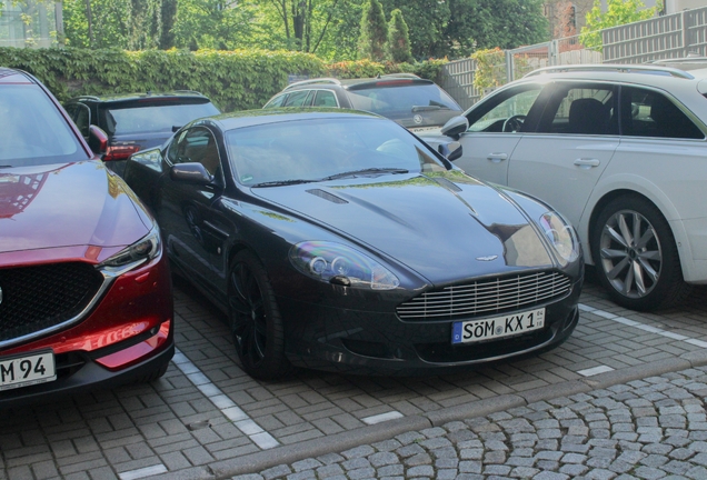 Aston Martin DB9