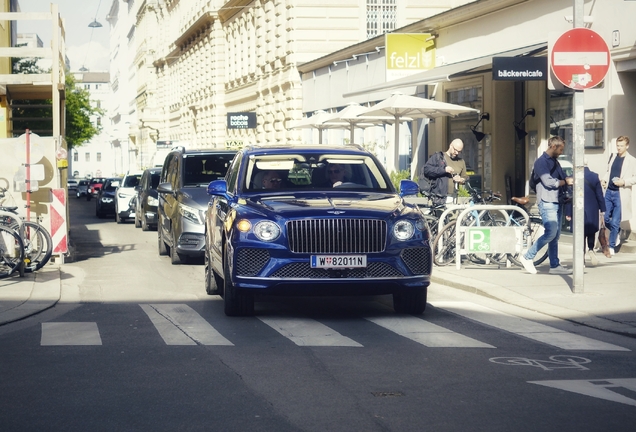 Bentley Bentayga Azure EWB Hybrid