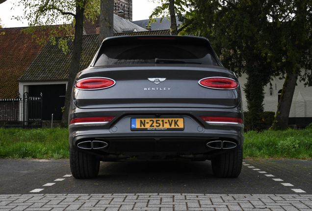 Bentley Bentayga V8 2021