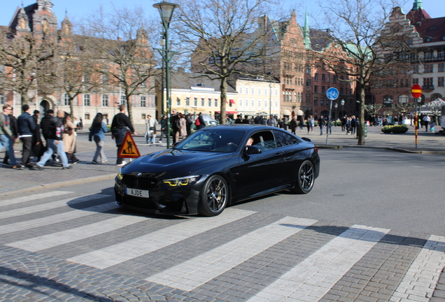 BMW M4 F82 CS