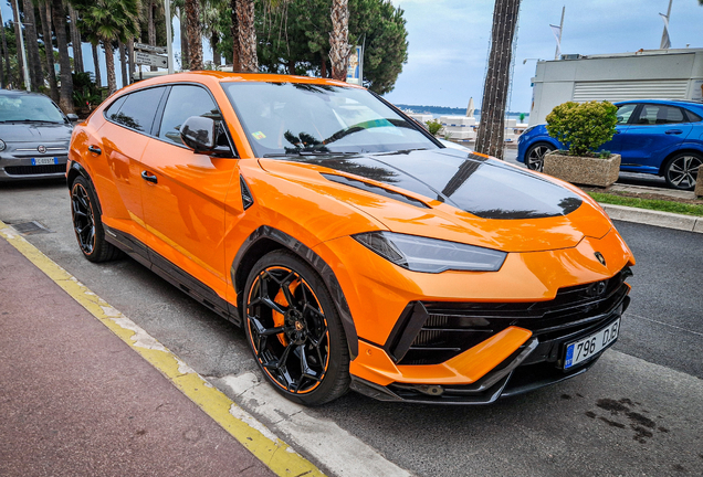 Lamborghini Urus Performante