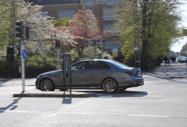 Mercedes-AMG Renntech E 63 S W213