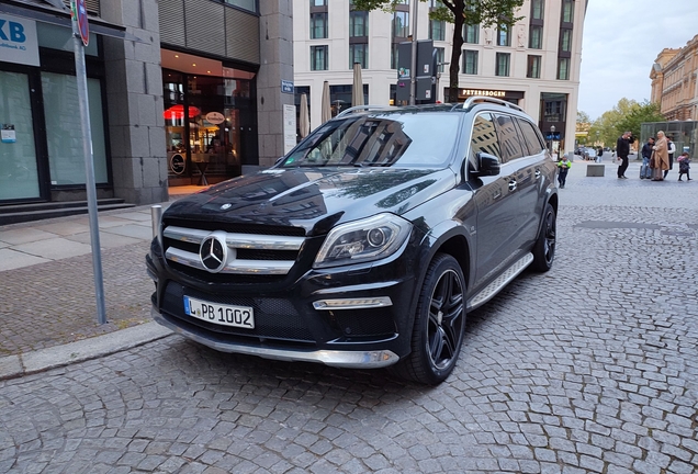 Mercedes-Benz GL 63 AMG X166